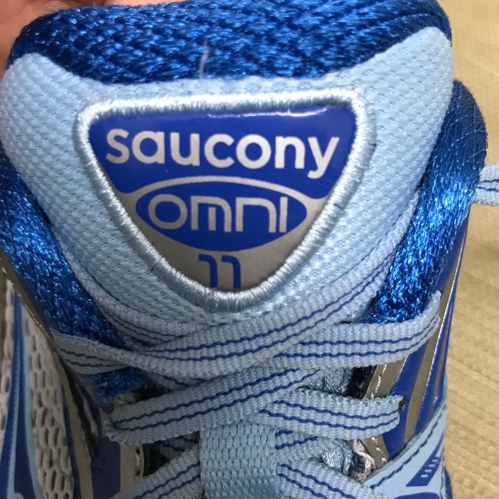 Saucony Omni 11 Size 8.5 women sneaker - Picture 9 of 9